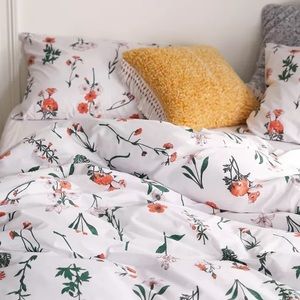 Urban outfitters floral duvet with 2 pillow shams